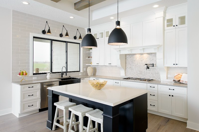 Picture of beautiful white kitchen