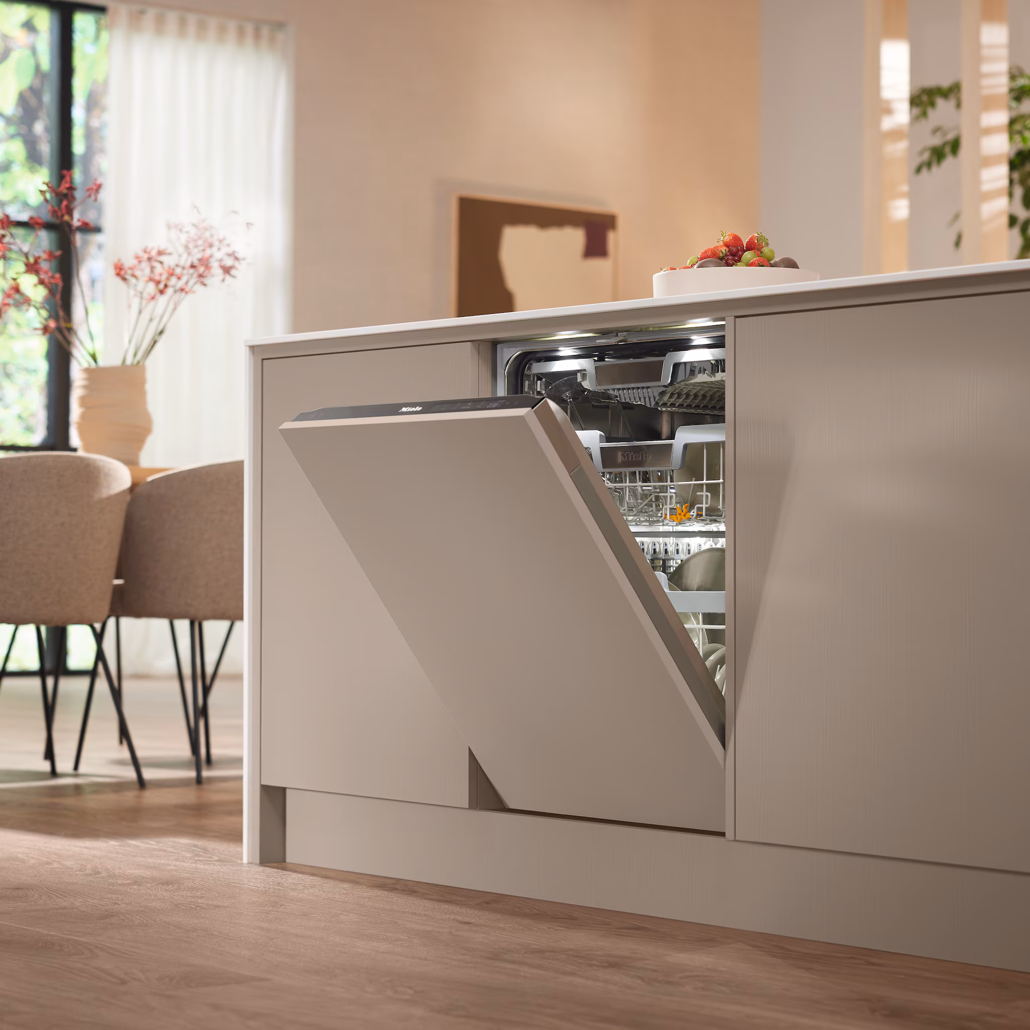 Picture of a dishwasher open